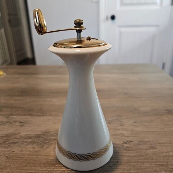 Vintage Lenox Caribee Ivory Golden Wreath Rope Design Pepper Mill Grinder MCM - Picture 5 of 14